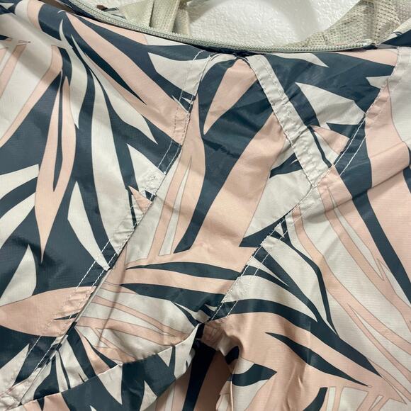 O'Neill Crop Windbreaker Hooded Pink Multicolored Camo Leaf Print Size XL - Picture 10 of 12